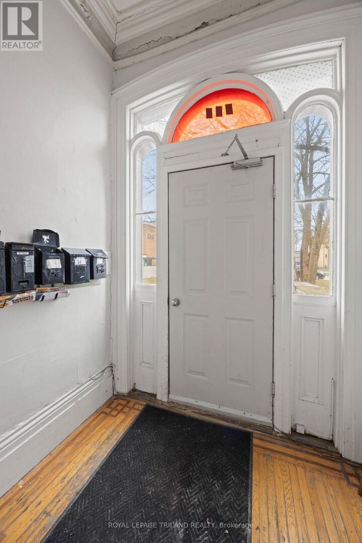 Property Photo:  434 Dufferin Avenue 3  ON N6B 1Z6 