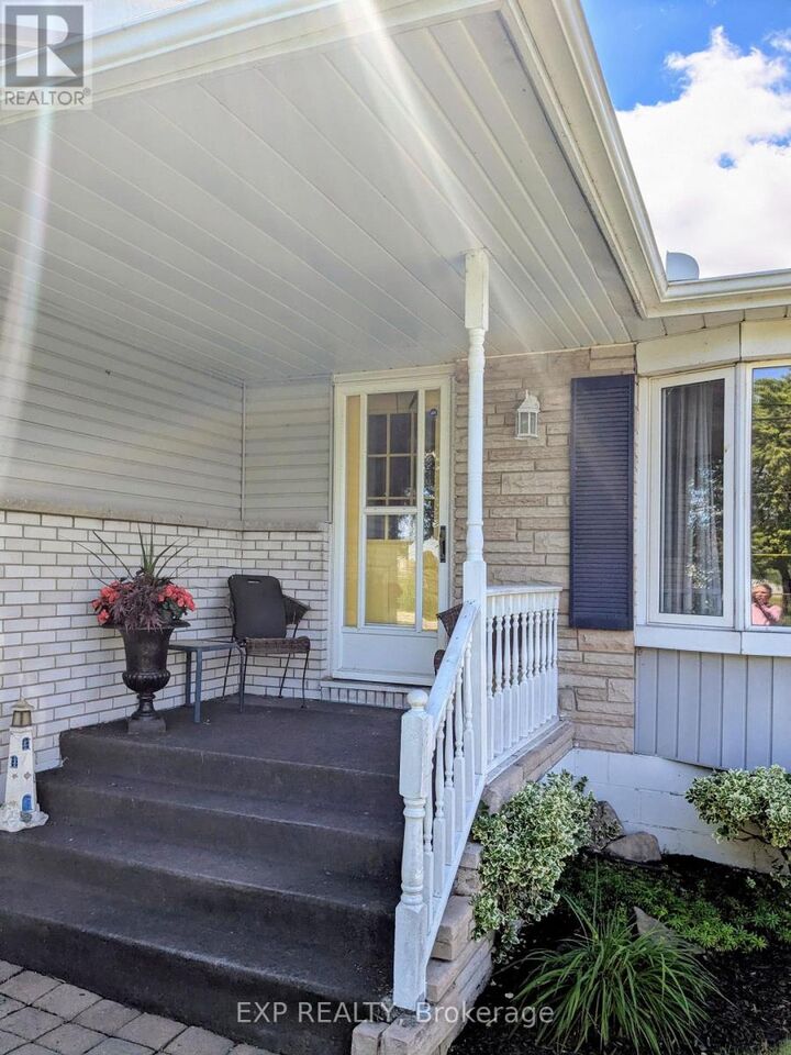 Property Photo: 673 Winston Road ON L3M 4E8