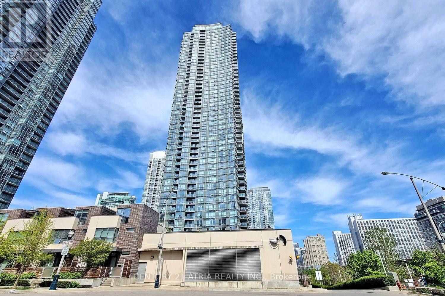 Property Photo:  11 Brunel Court 3910  ON M5V 3Y3 