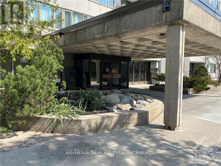 Property Photo: 2625 Regina Street 2102 ON K2B 5W8