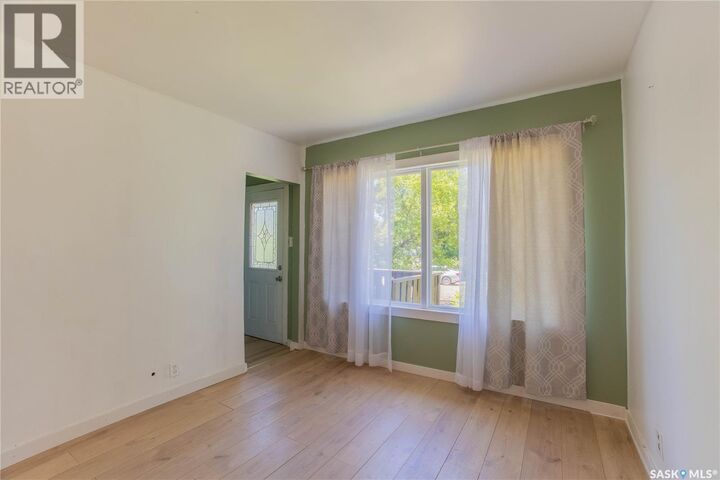Property Photo:  1175 Queen Street  SK S4T 4B3 