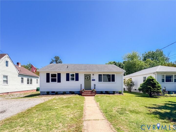 Property Photo: 2311 Maplewood Road VA 23228
