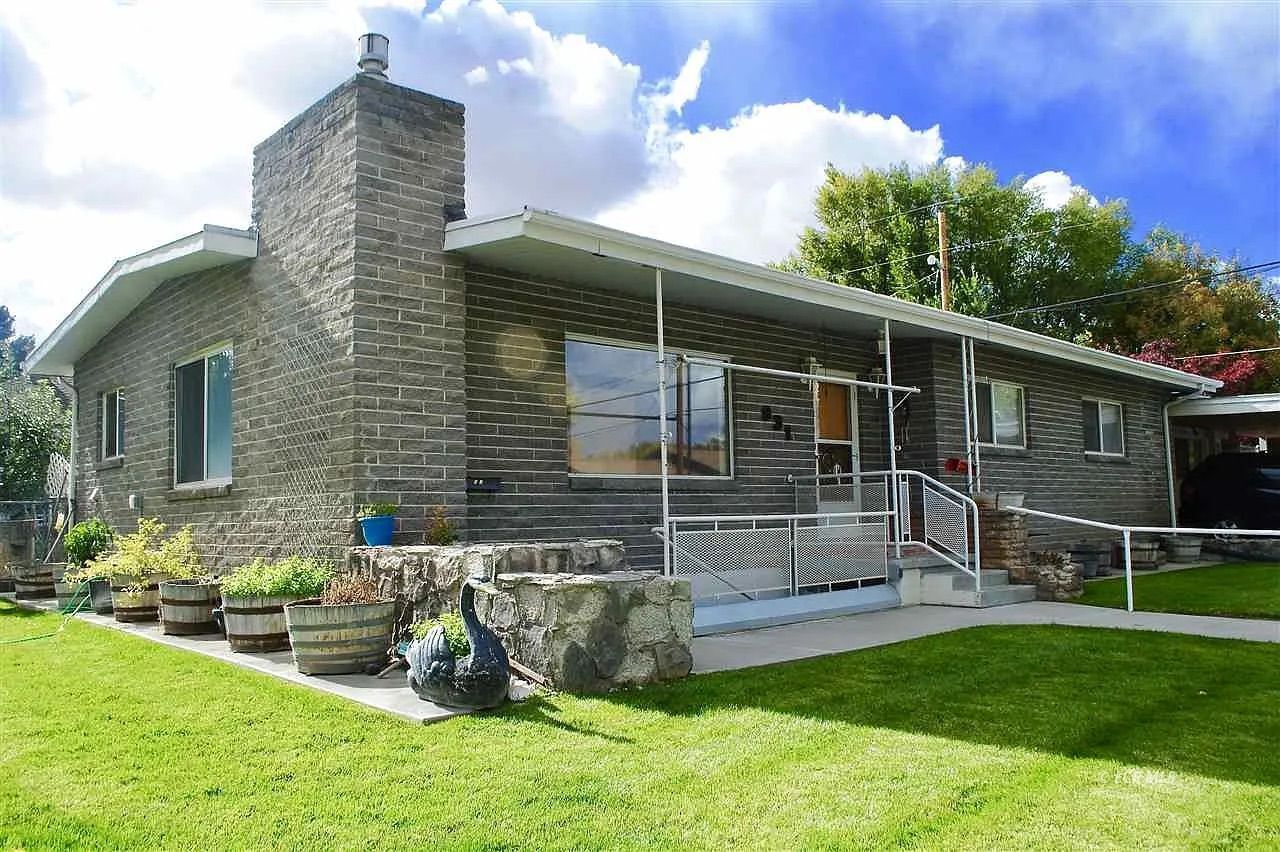 Property Photo: 931 1st Street NV 89801