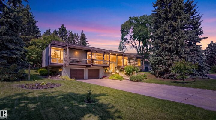 8 Laurier Place NW — photo 1