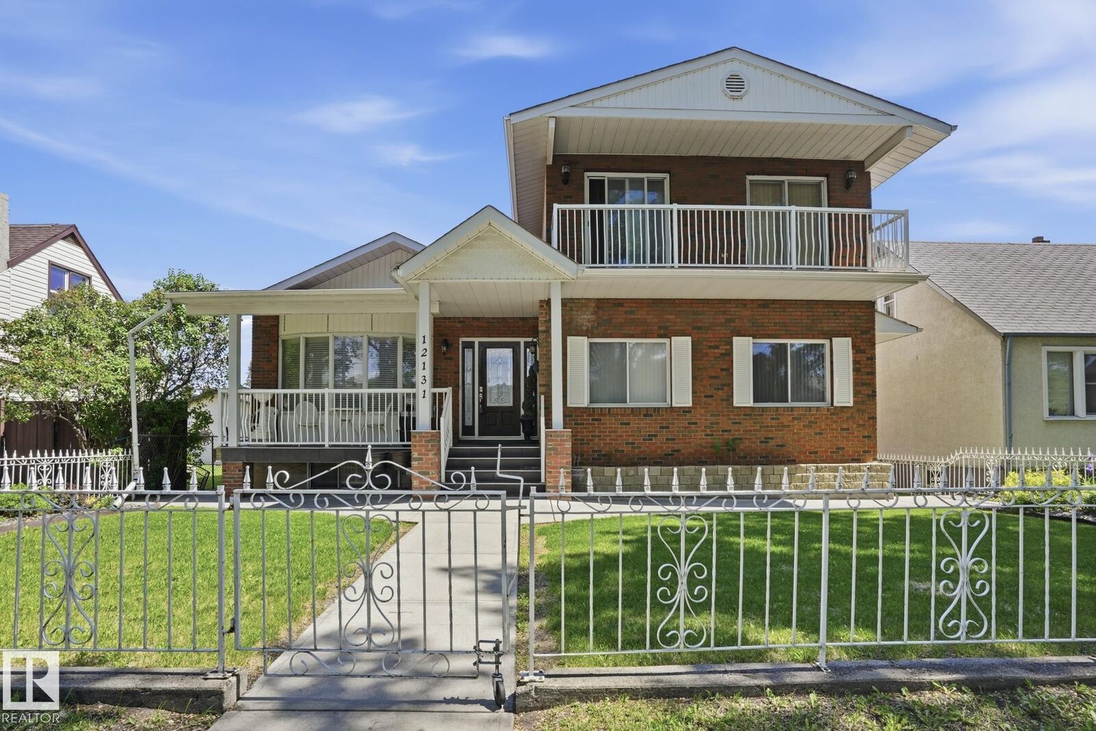 Property Photo:  12131 101 Street NW  AB T5G 2C2 