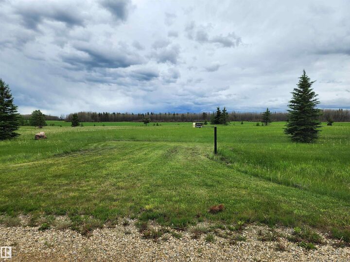 Property Photo:  17 465011 Rge Rd 64  AB T0C 0T0 