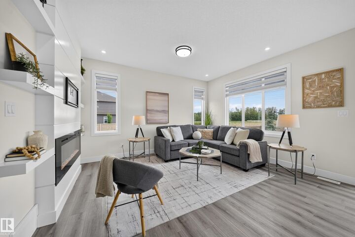 Property Photo: 1099 Eaton Road NW AB T6M 0Z3