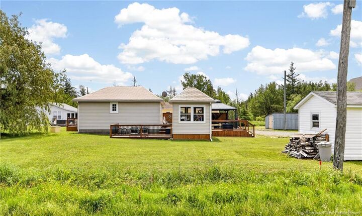 Property Photo: 32 Allee Des Copains NB E4R 5N7