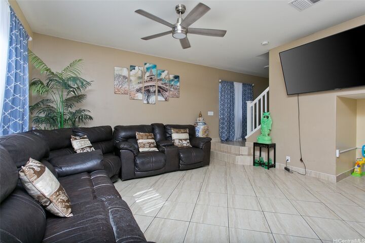 Property Photo:  91-634 Makalea Street 77  HI 96706 