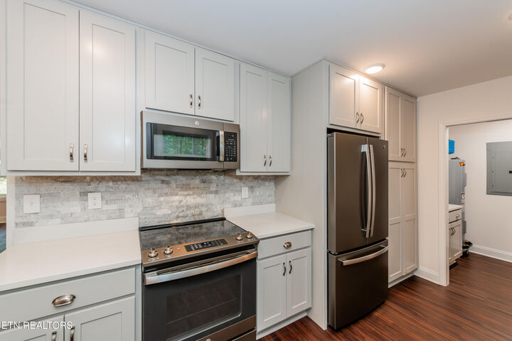Property Photo: 10426 Rather Rd TN 37931