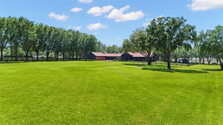 Property Photo: 9751 Quiet Lane FL 34787