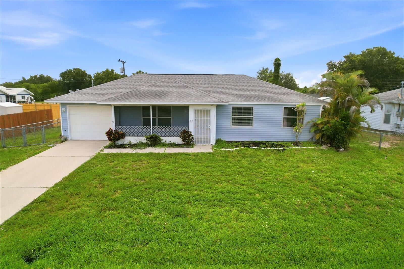 Property Photo: 622 Burning Tree Lane FL 33982