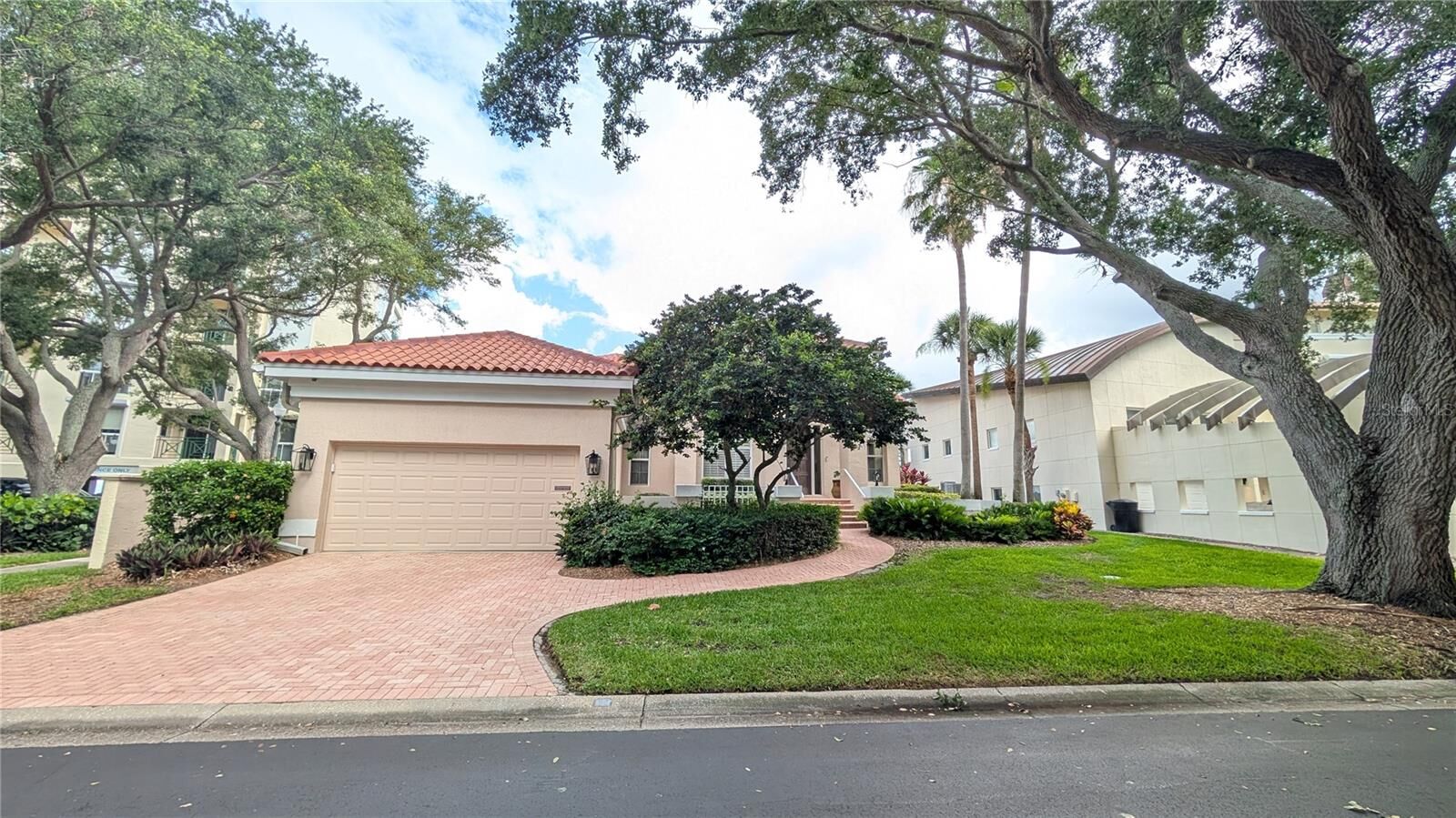 Property Photo:  4709 Dolphin Cay Lane  FL 33711 