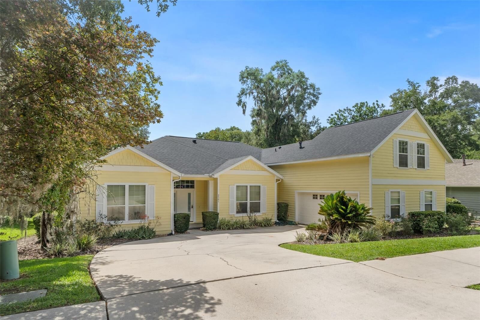 Property Photo:  2501 NW 91st Drive  FL 32606 