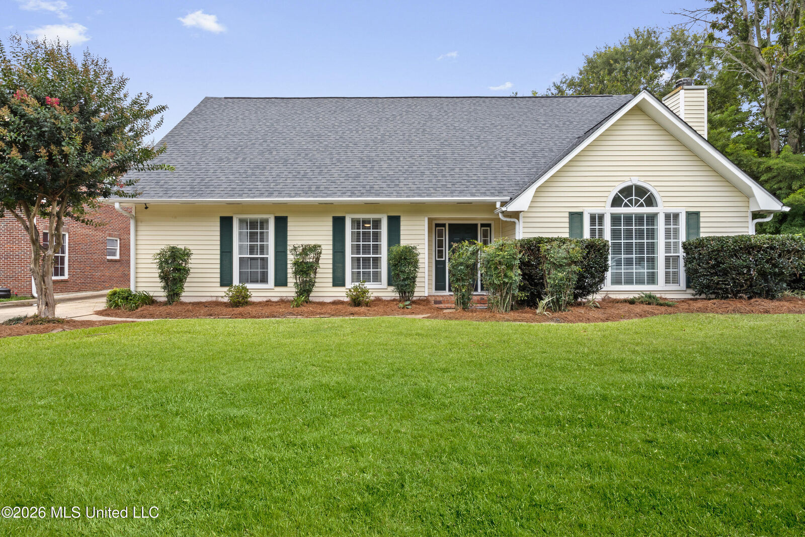 Property Photo:  2469 Greenview Drive  MS 39507 