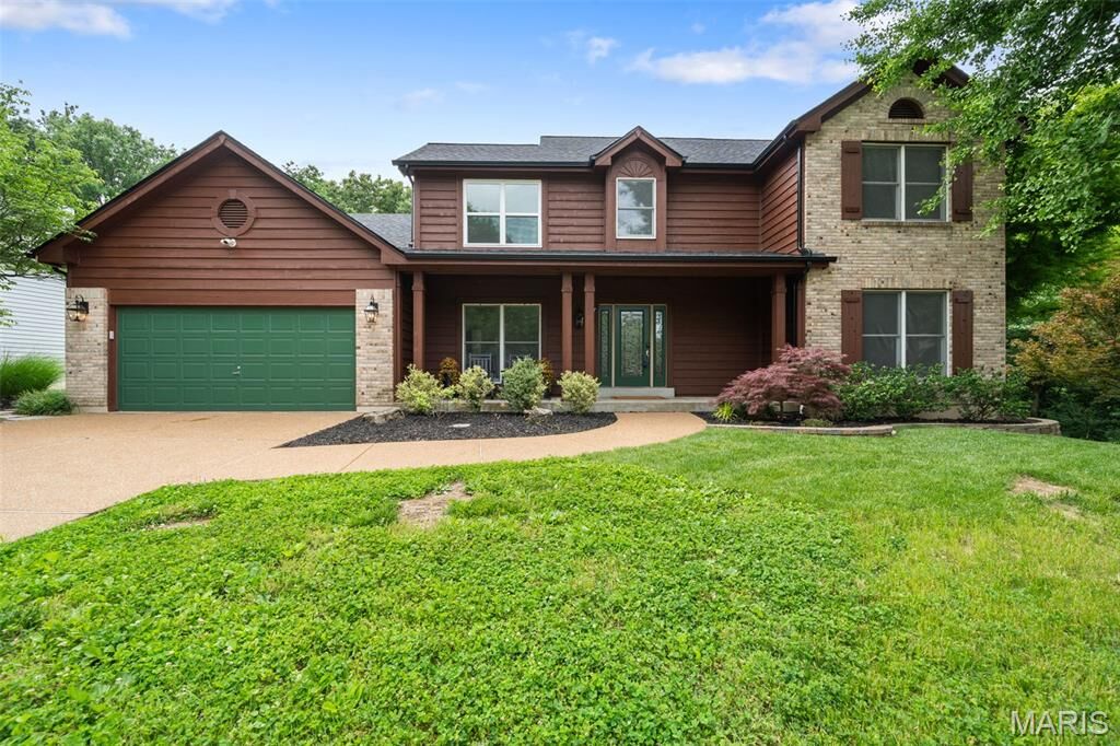 Property Photo: 2582 Christopher Oaks Court MO 63129