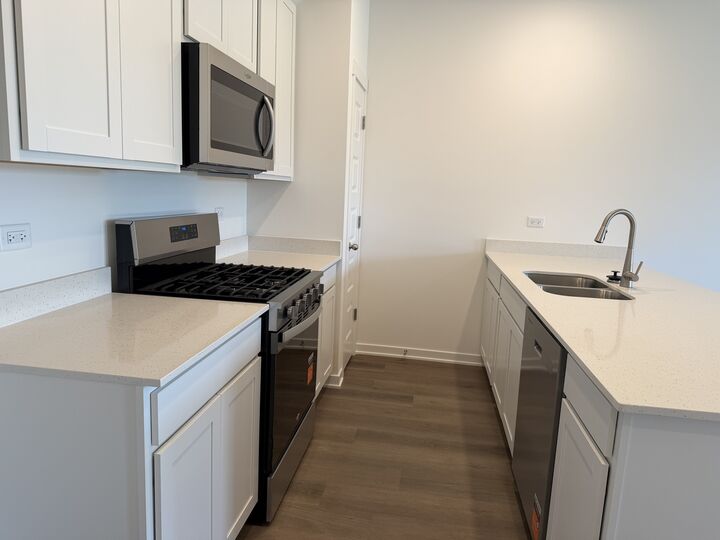 Property Photo:  2132 Bodega Road  IL 60543 