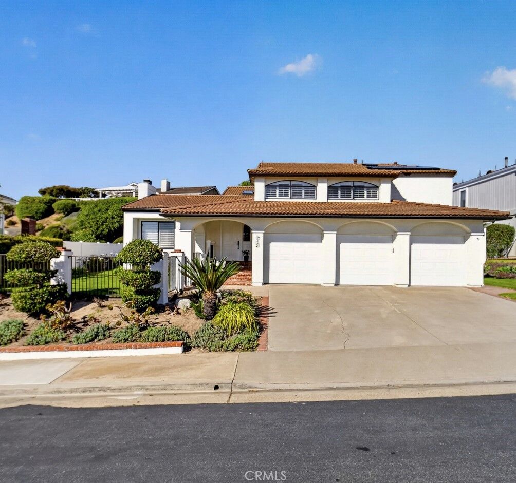 Property Photo:  33442 Abalone Drive  CA 92629 