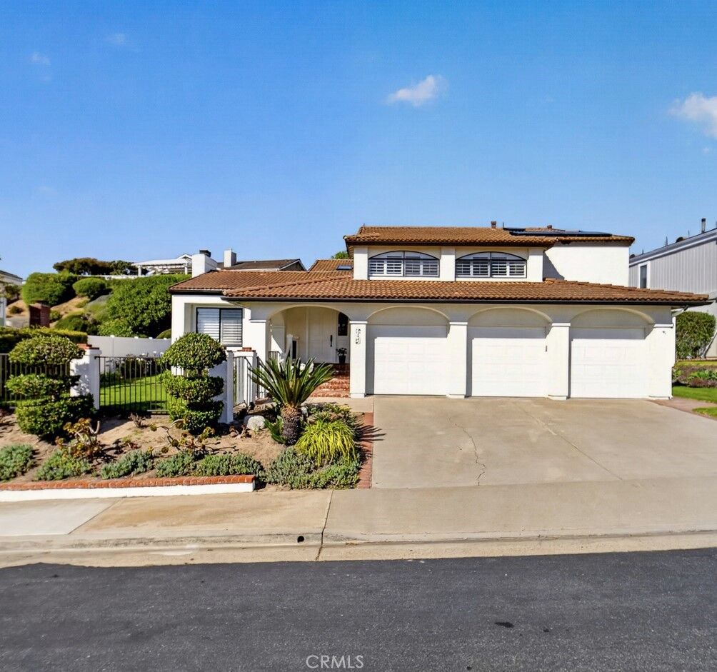 Property Photo:  33442 Abalone Drive  CA 92629 