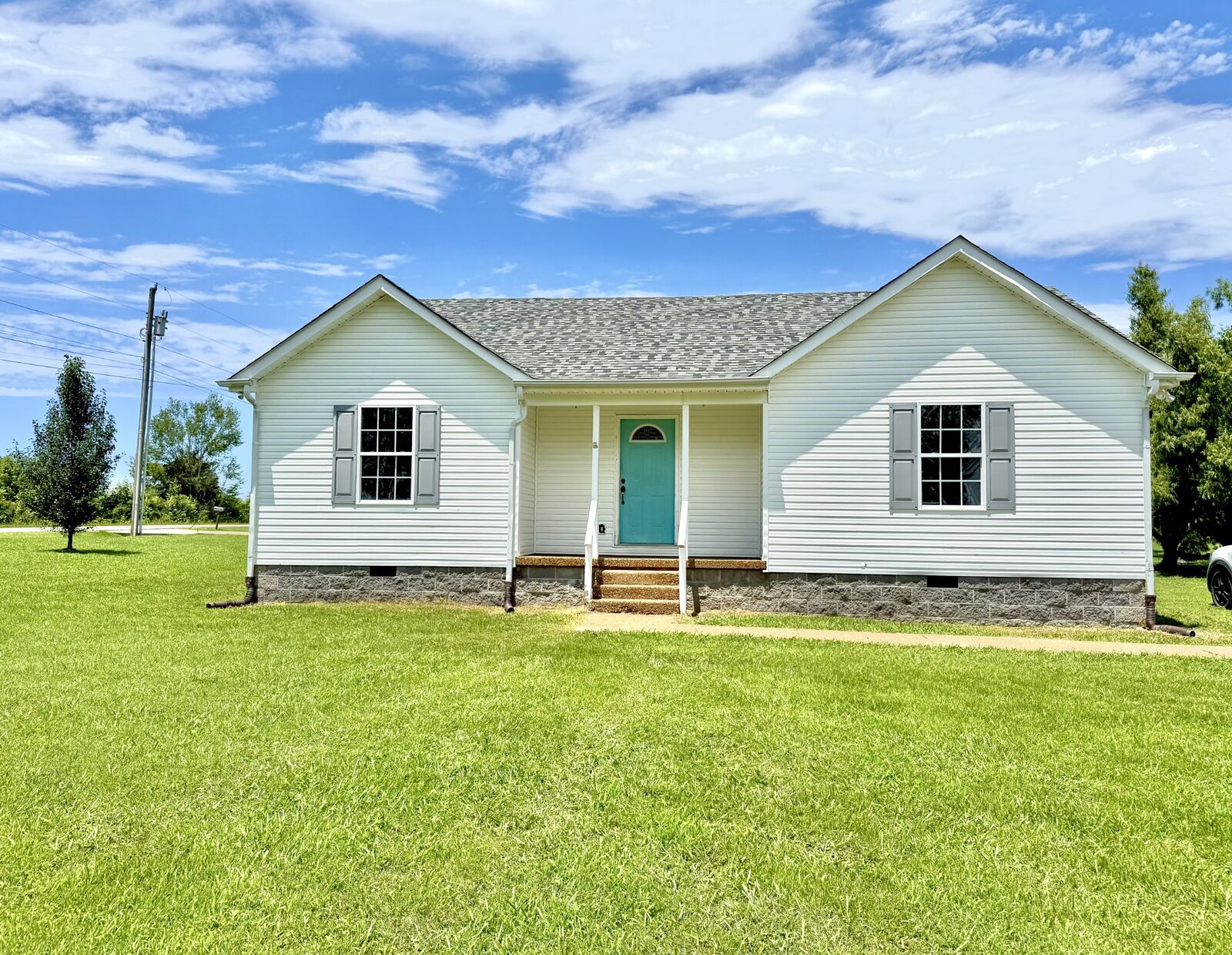 Property Photo:  103 Robin Hood Rd  TN 38462 