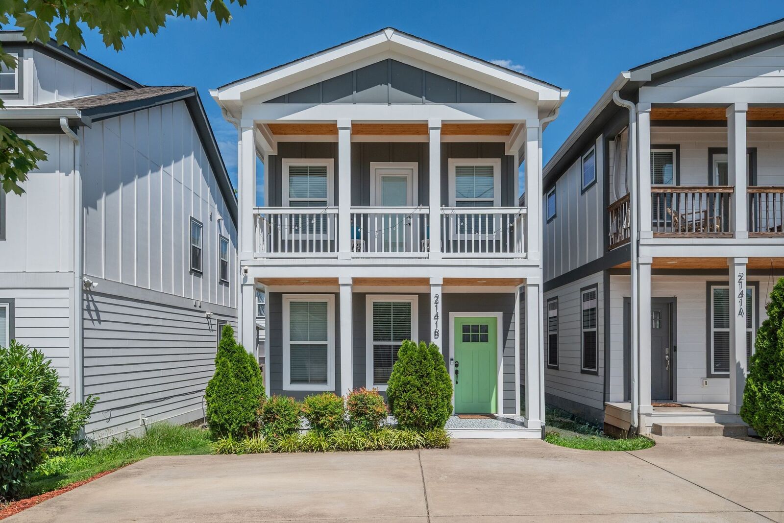 Property Photo: 2141B Burns St TN 37216