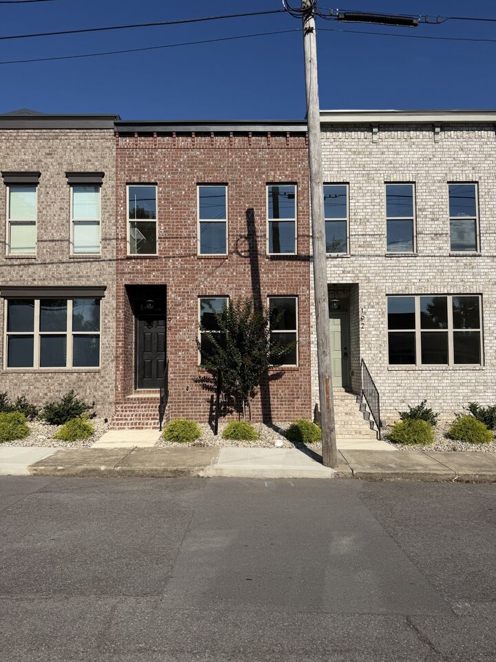 Property Photo: 1001 Cheatham St 192 TN 37172