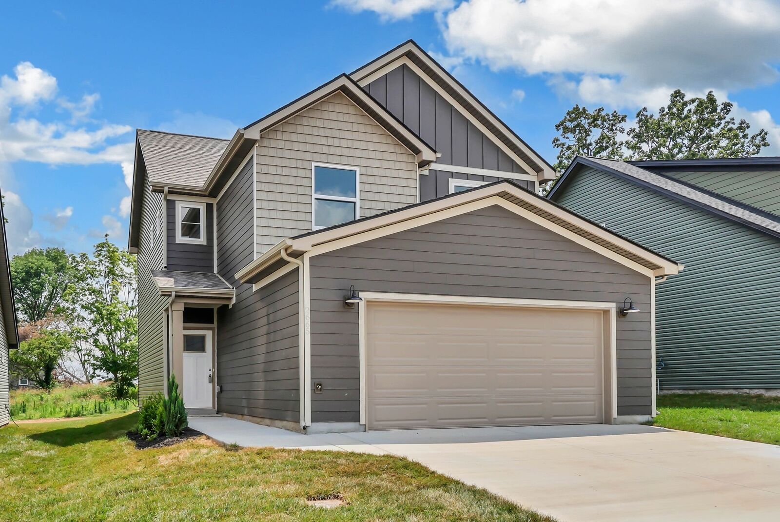 Property Photo:  2665 Brewster Dr  TN 37042 