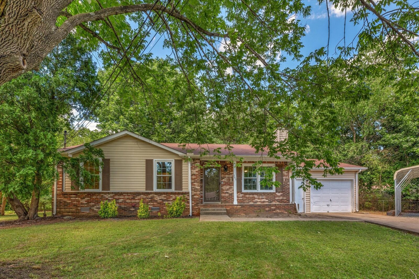 Property Photo:  385 Nathaniel Ct  TN 37042 