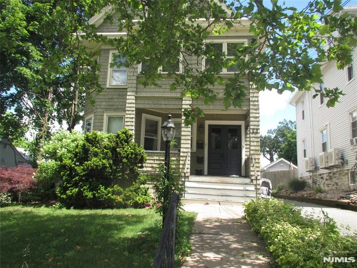 Property Photo: 23 Highland Cross 1st Fl NJ 07070