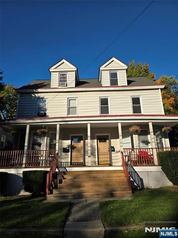 Property Photo: 72 Chestnut Street 2R NJ 07042