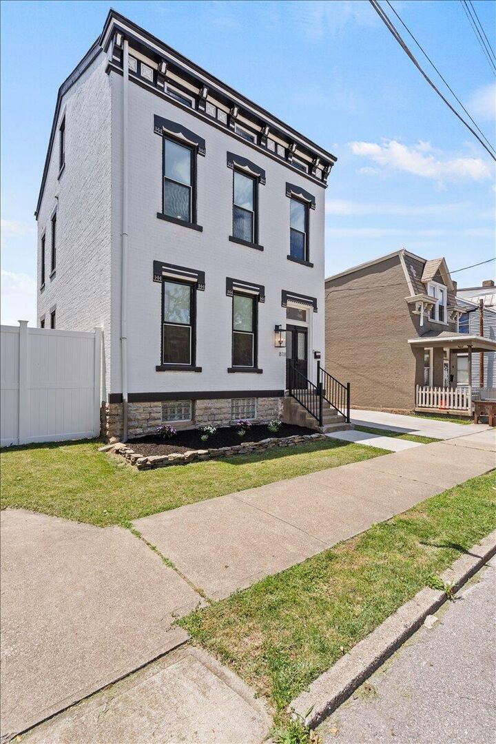 Property Photo: 818 Isabella Street KY 41071