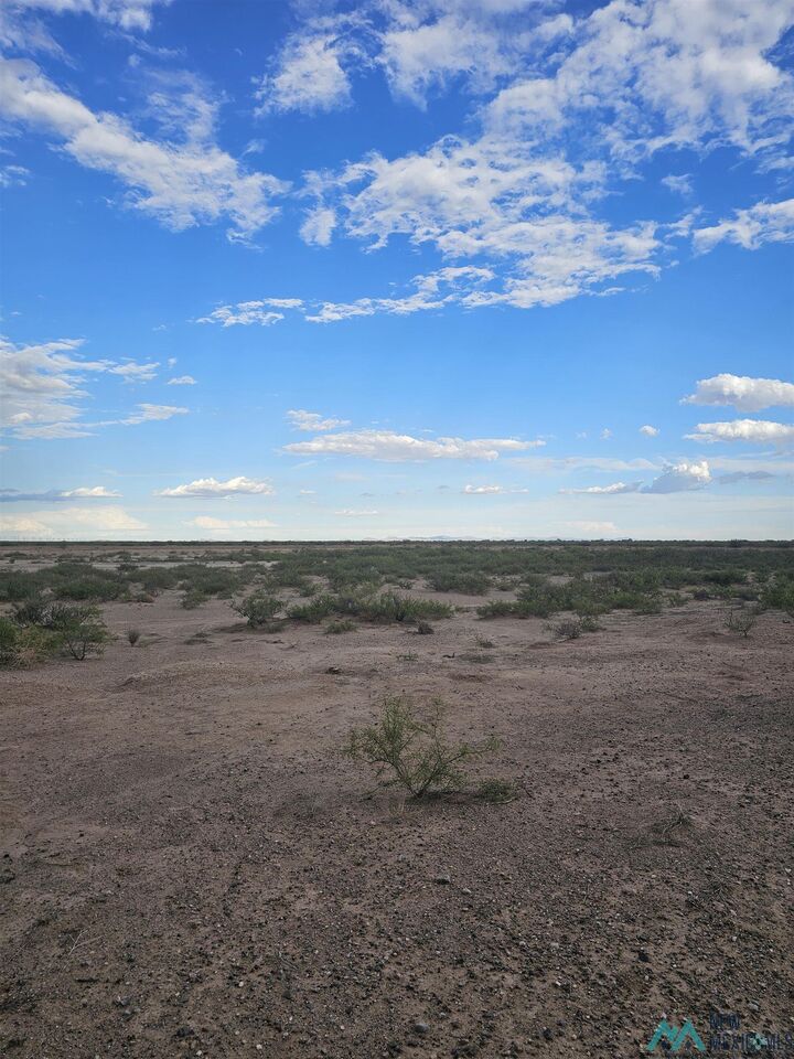Property Photo:  Xxxx Amapola Rd SE  NM 88030 