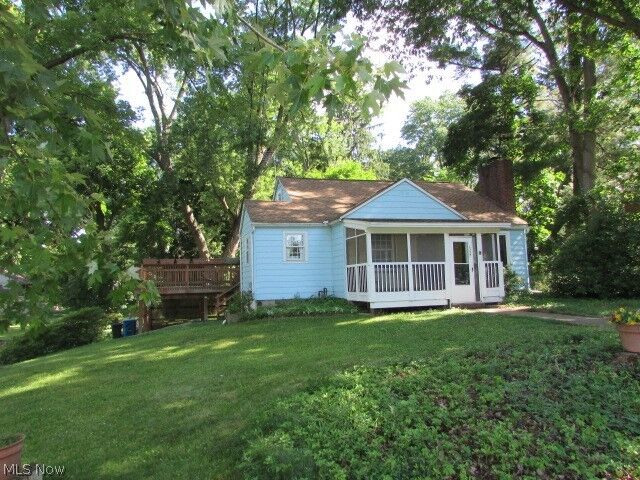 Property Photo: 1327 Chelton Drive OH 44240