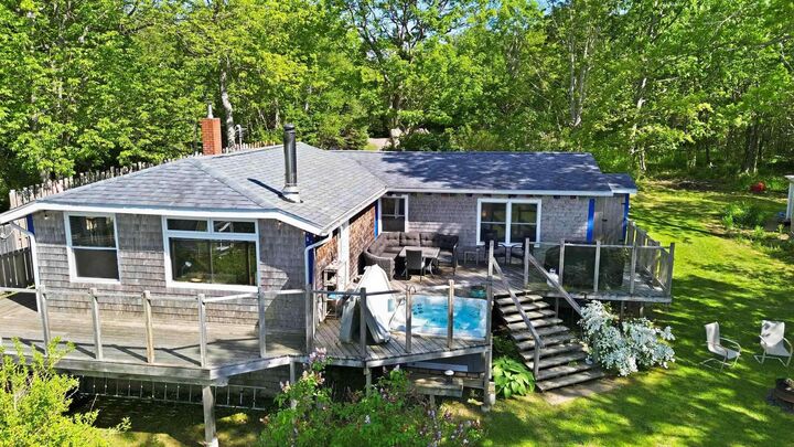 68 Shore Drive — photo 1