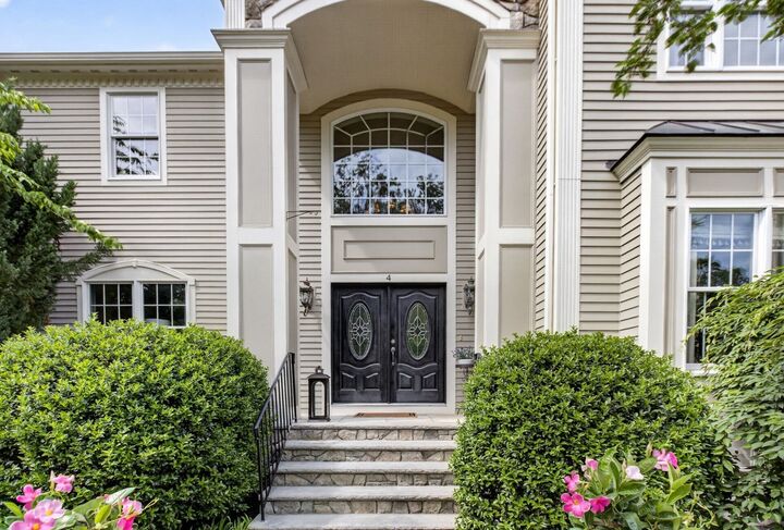 Property Photo: 4 Shipley Ct MA 01949