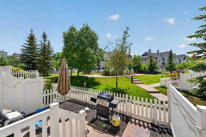 Property Photo: 3031 New Brighton Gardens SE AB T2Z 4J4