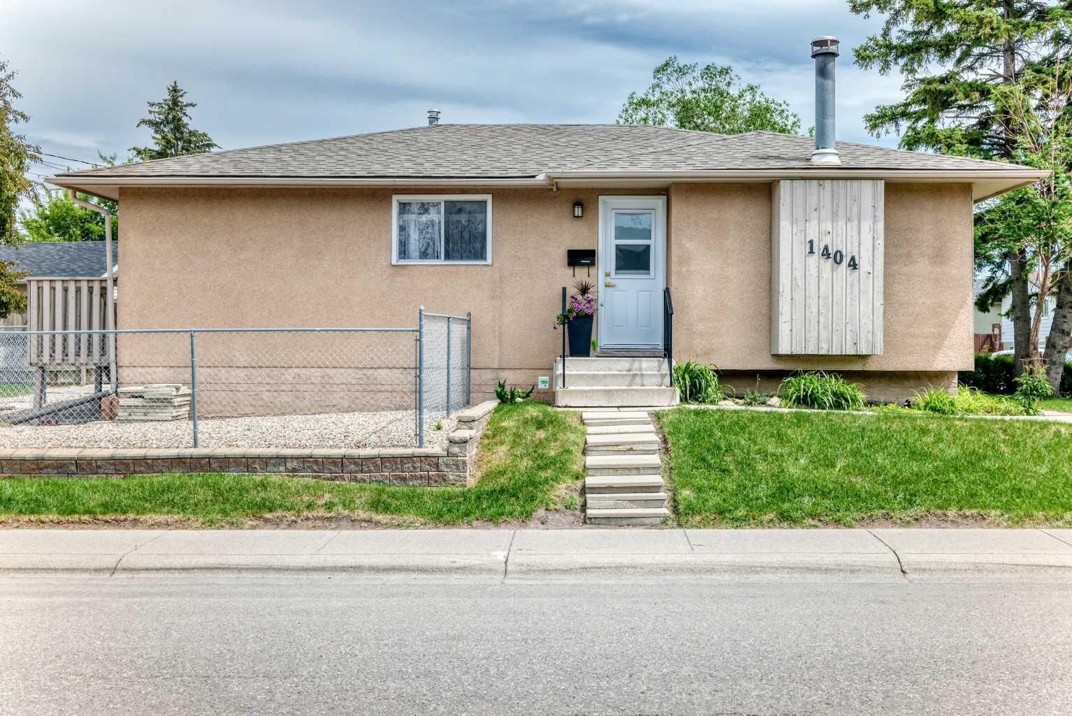 Property Photo: 1404 Marlyn Way NE AB T2A 3K1