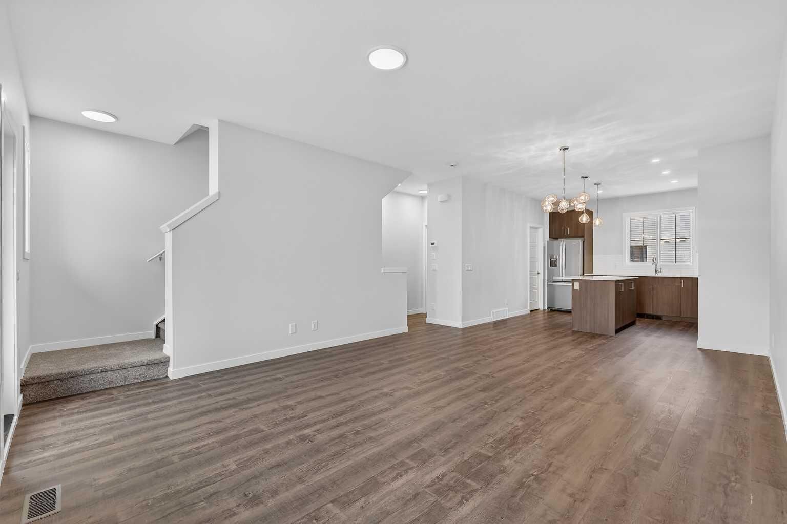 Property Photo: 172 Hotchkiss Common SE AB T3S 0X5