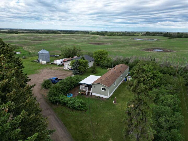 Property Photo: 38374 56 Highway AB T0C 2L0