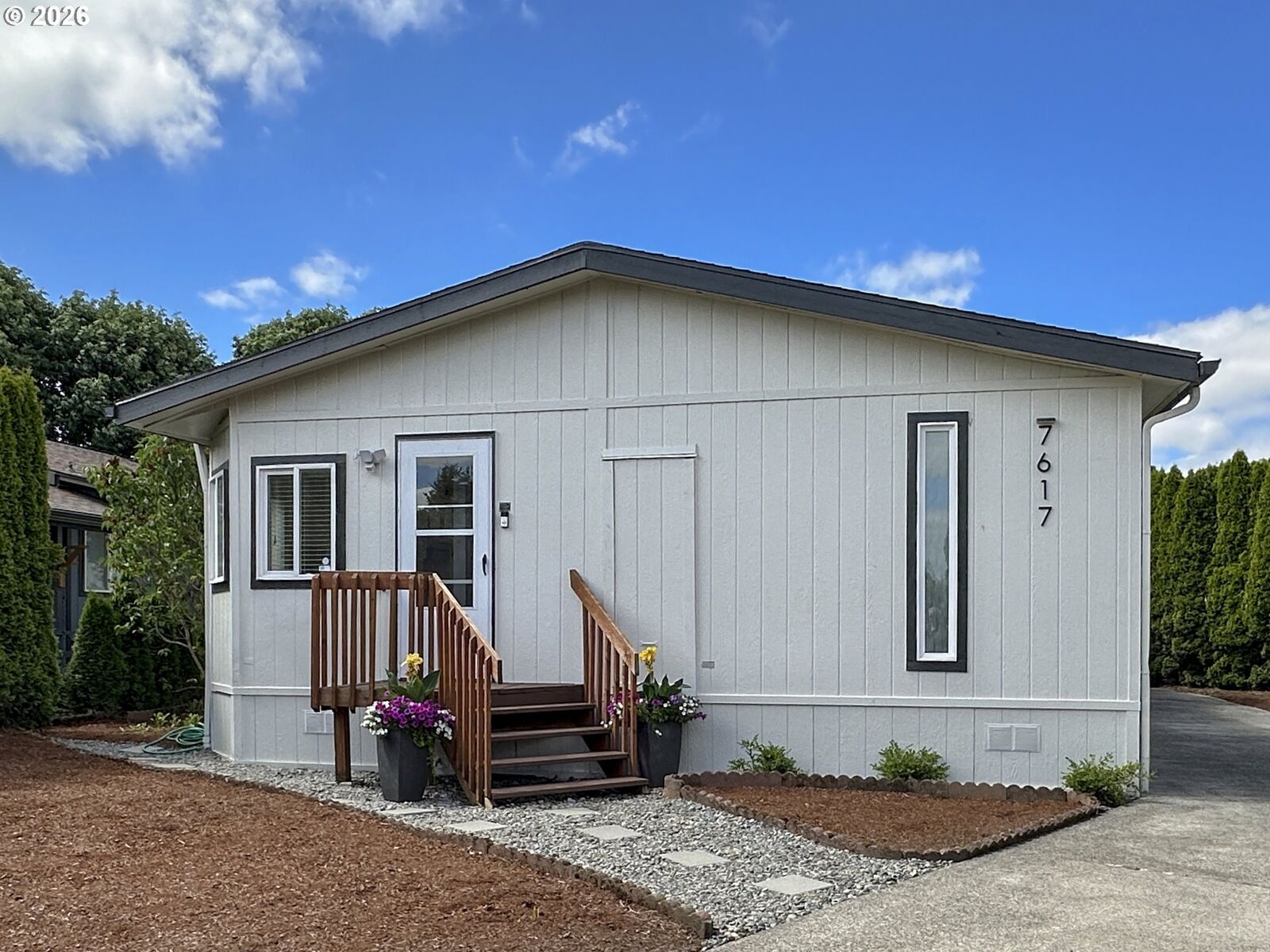Property Photo: 7617 NE 54th St WA 98662