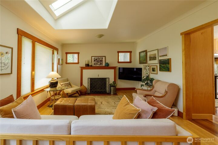 Property Photo:  902  Frederick Street SE  WA 98501 