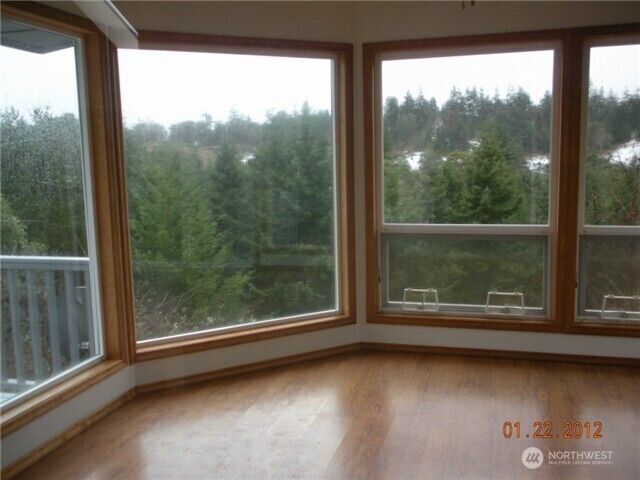 Property Photo:  91  Brittany Lane  WA 98382 
