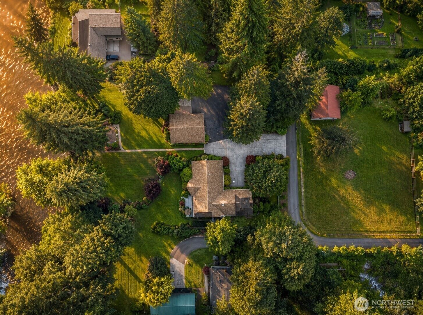 Property Photo: 24416 SE 246th Street WA 98038