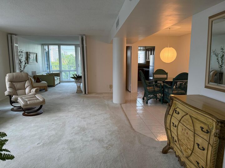 Property Photo:  524 Orton Avenue 403  FL 33304 