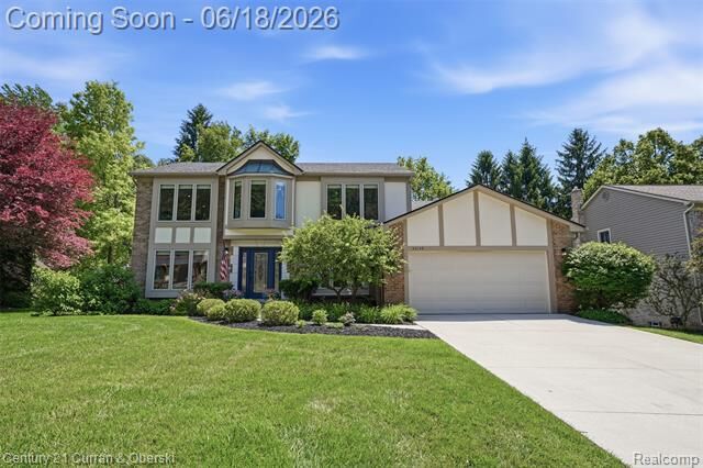 Property Photo:  42149 Crestview Circle  MI 48168 