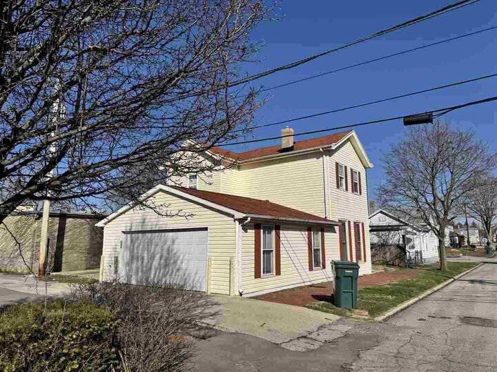 Property Photo:  516 S B Street  IN 47374 