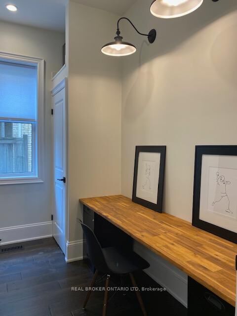Property Photo: 463 King Street ON N6B 1S8