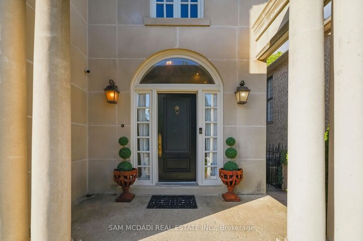 Property Photo: 5481 Middleport Crescent ON L4Z 3V2