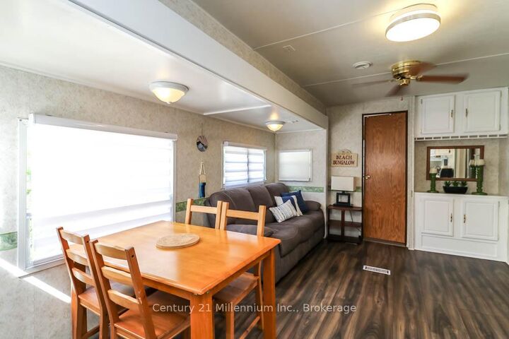 Property Photo: 85 Theme Park Drive 45 ON L9Z 1X7