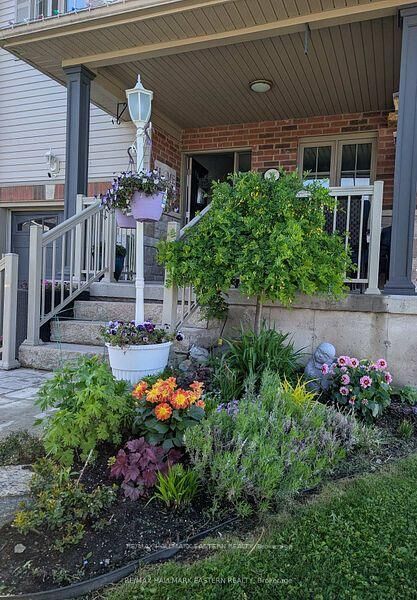 Property Photo: 31 Paul Rexe Boulevard E ON K9J 0G4